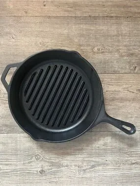 Lodge | Kitchen | Lodge 25 Inch Seasoned Cast Iron Grill Pan Griddle ...